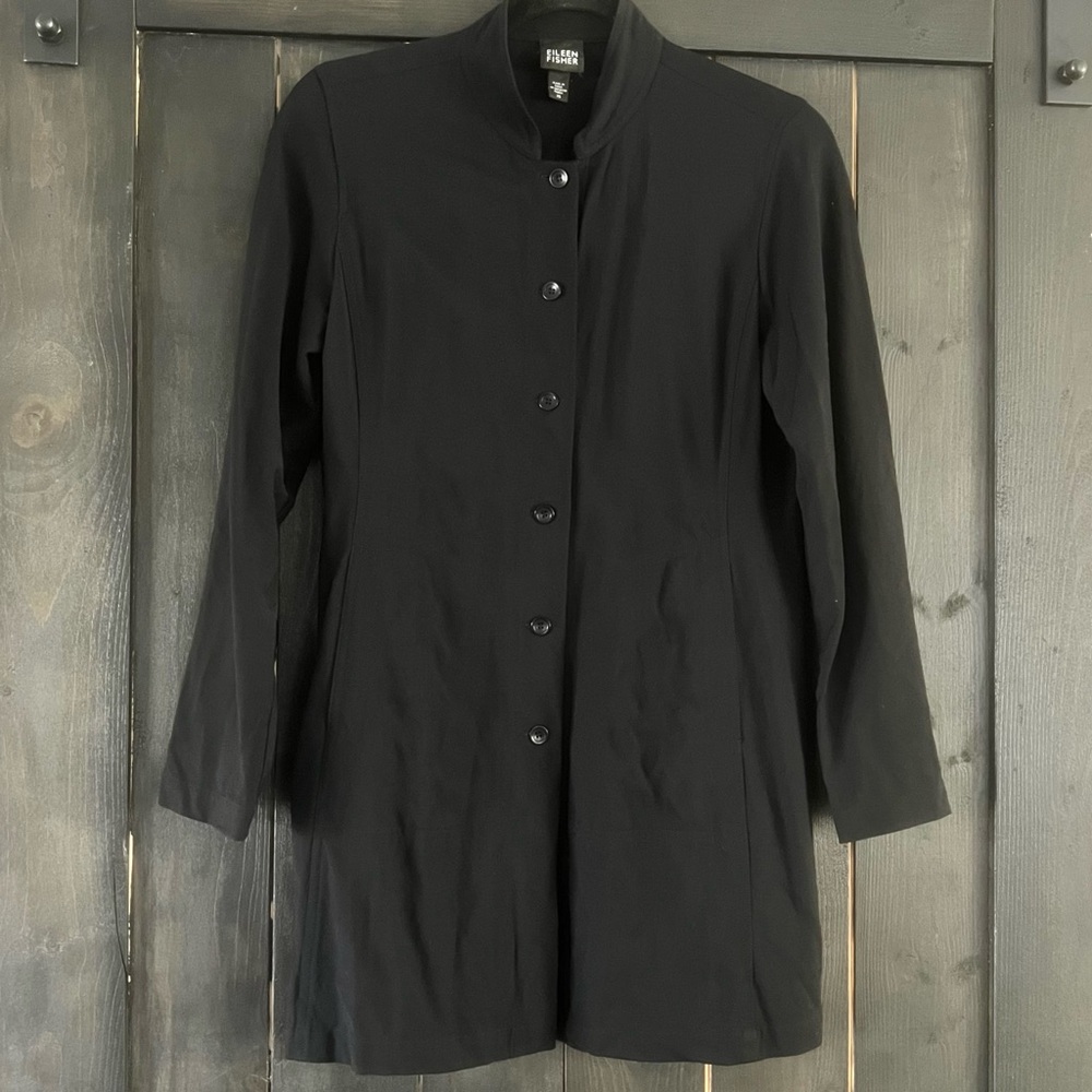 Eileen Fisher wool viscose blend mandarin collar buttoned jacket with pockets